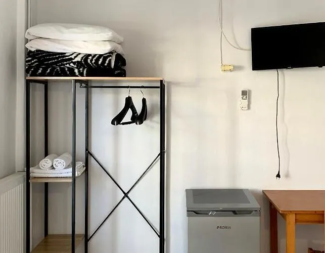 M&m Apartahotel Polychrono