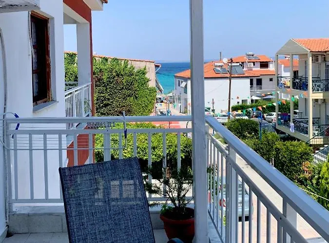 M&m Apartahotel Polychrono